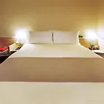 Lille Centre Grand-place 3* Roubaix